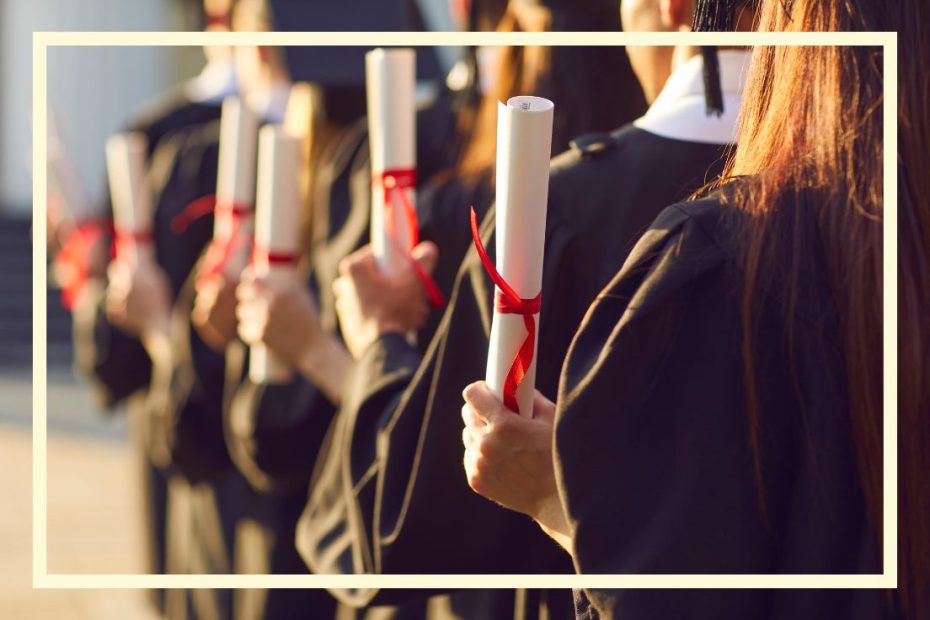 certyfikat z języka angielskiego kursy przygotowujące do egzaminu certyfikacyjnego TOEFL korepetycje z języka angielskiego przygotowujące do egzaminu IELTS szkoła języków obcych online