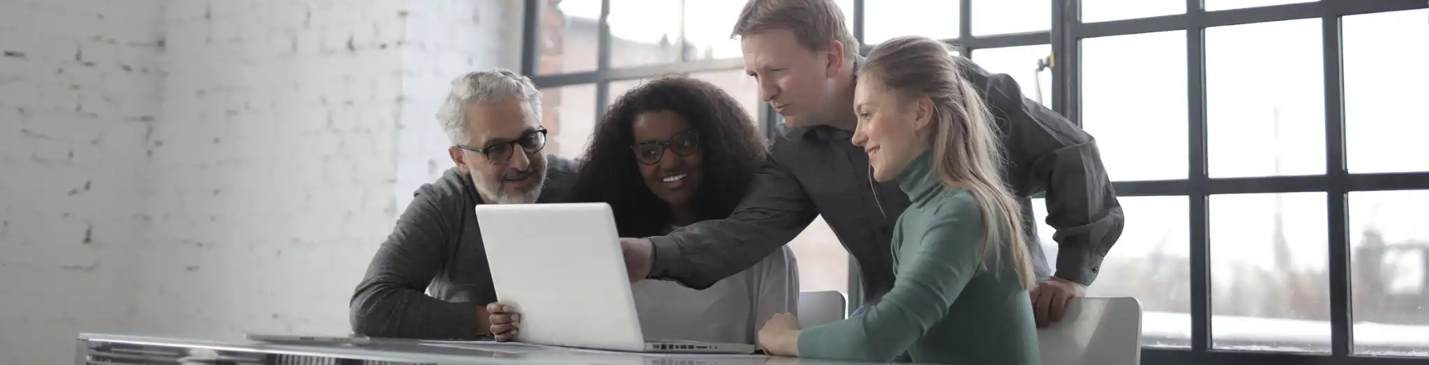 Specjaliści IT pracujący w języku angielskim